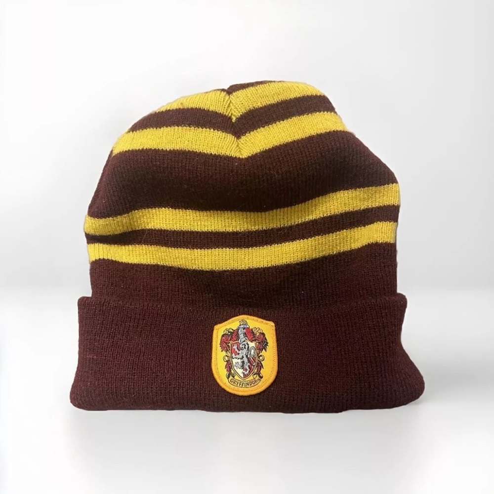 Harry Potter Gryffindor Crest Knit Beanie | Unisex Scarlet & Gold Winter Hat